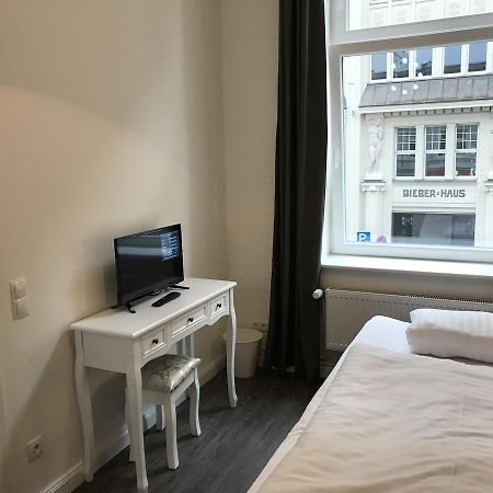 Hotel Fame Am Hauptbahnhof Хамбург Екстериор снимка